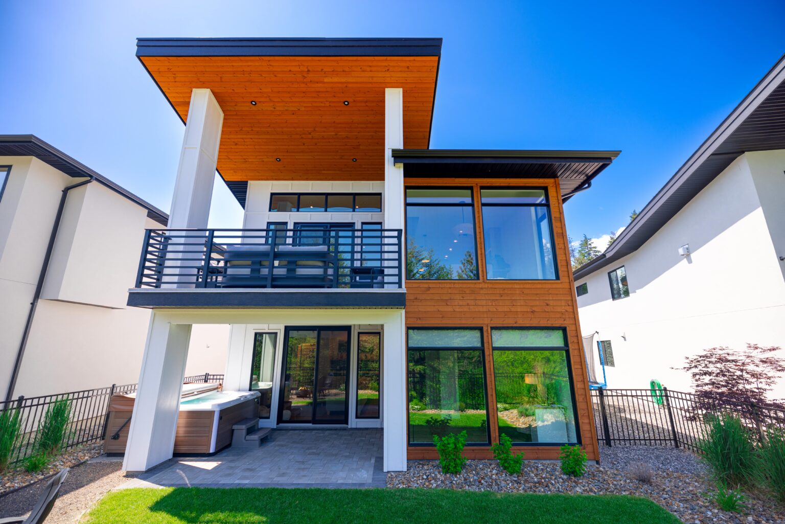 custom home builders kelowna bc