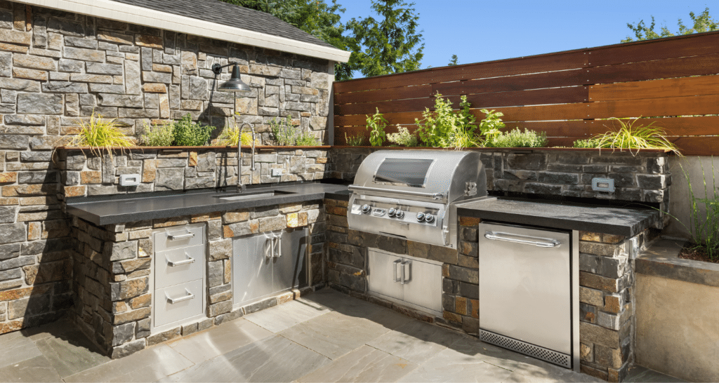 outdoor kitchen patio