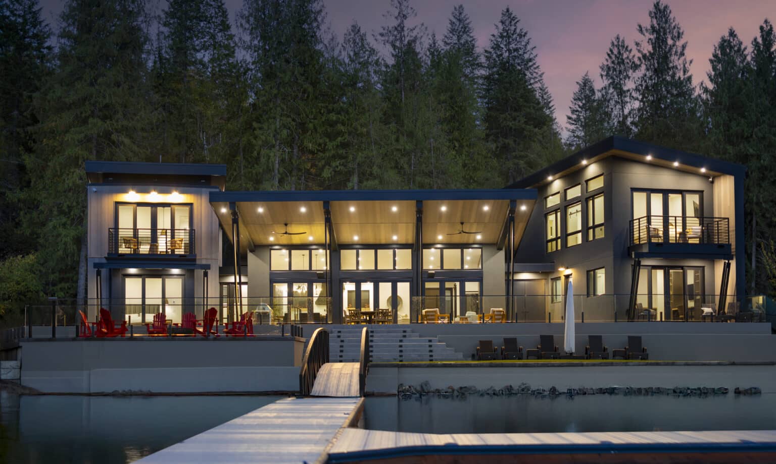 Lakefront Modern Cabin