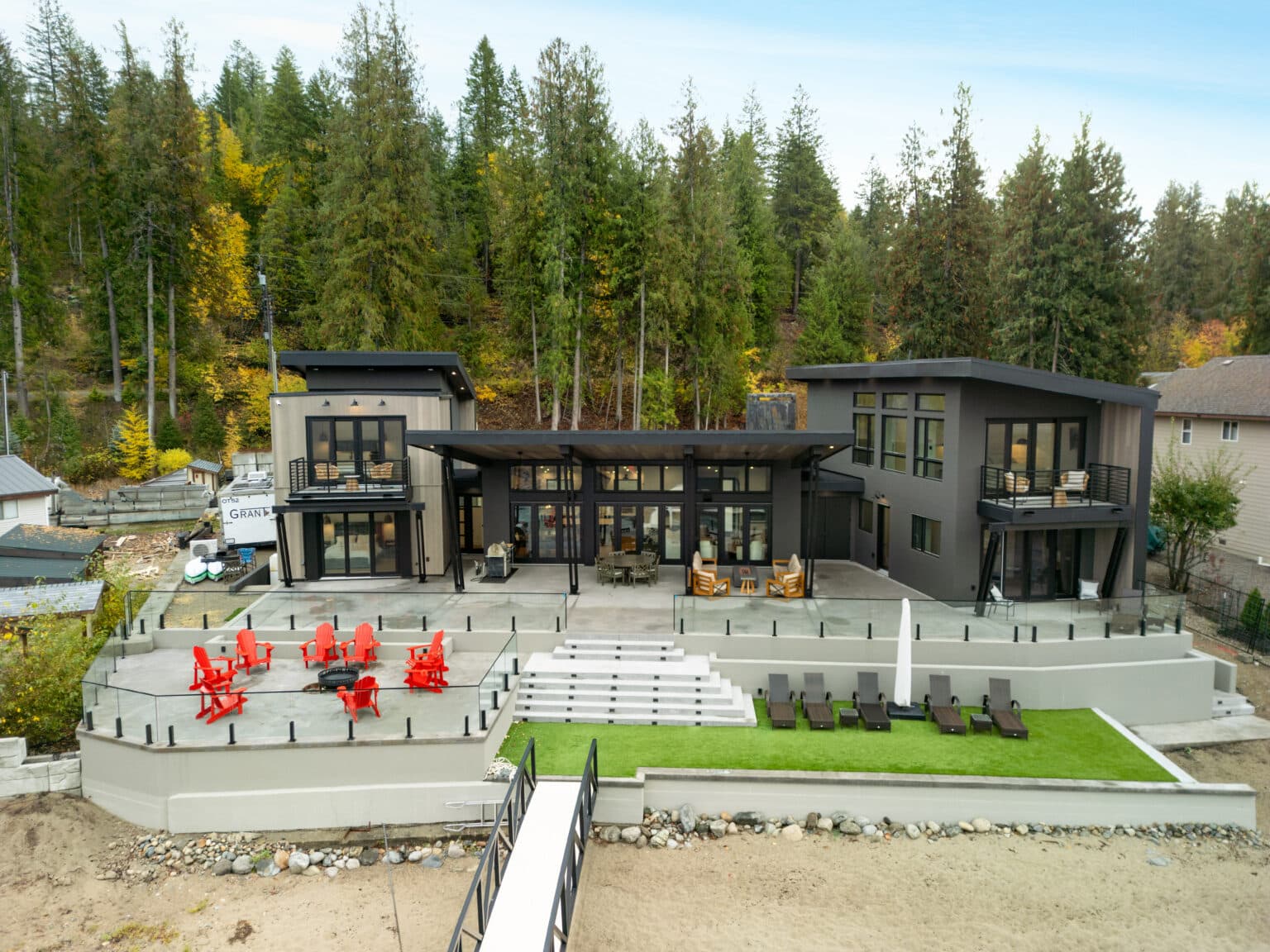 Kelowna LUX Homes LUX Quality Homes Custom Homes Christina Lake Custom Homes